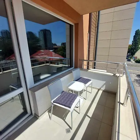 Διαμέρισμα Maxim Center 1bdr Next To Subway Station And Mall Σόφια