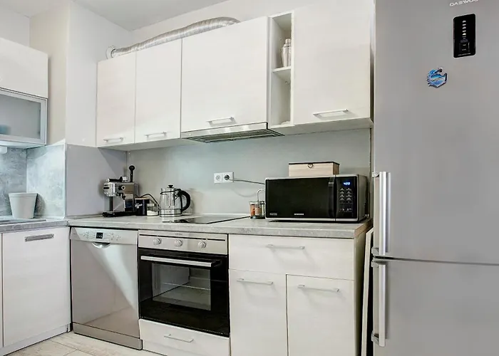 Maxim Center 1bdr Next To Subway Station And Mall Daire *