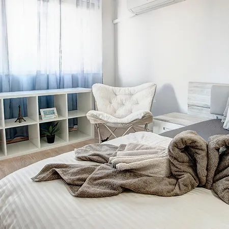 Maxim Center 1bdr Next To Subway Station And Mall Apartmán